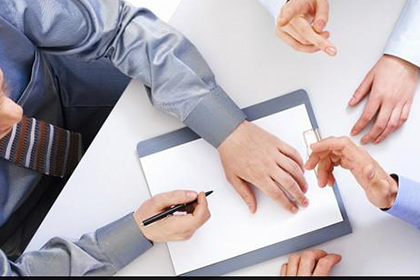 无力偿还1万信用卡贷款，如何申请分期停息处理？